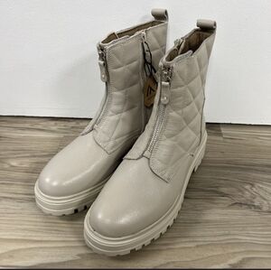 Alberto Torresi Zip Up Quilted Leather Women's Boots Beige Size 38 (8)